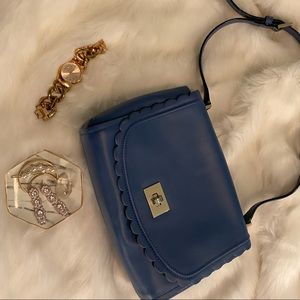 Gorgeous scalloped Kate spade purse